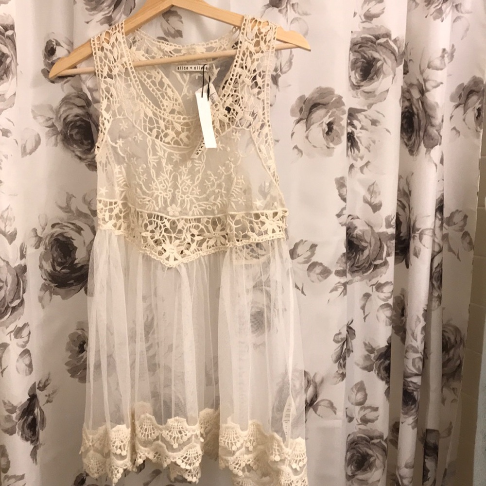 Alice + Olivia tank size 4